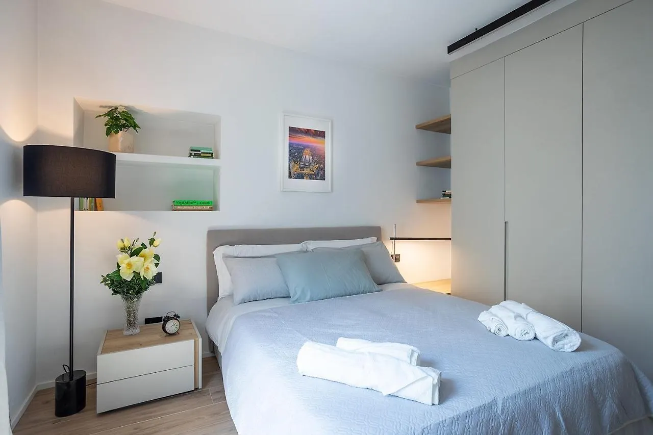 Suite 2 Centro Milano,Duomo,Navigli Apartament Mediolan